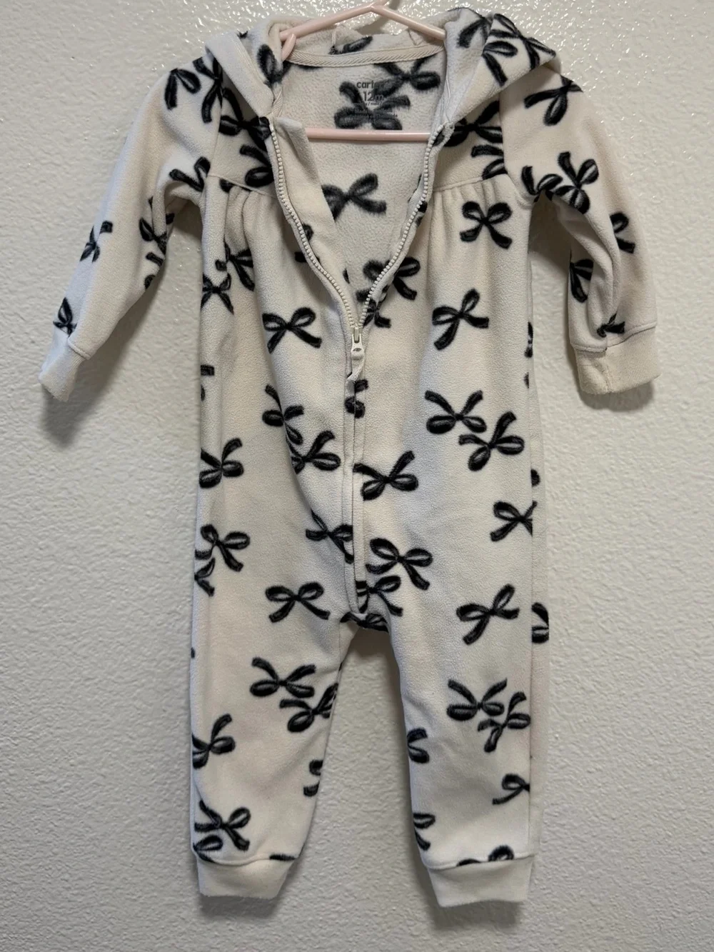 carter’s toddler girl black bow hooded zipper sleeper
